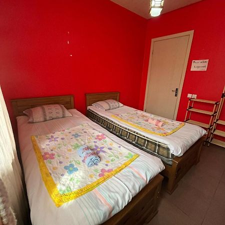 Guest House Barbi Batumi Exterior photo