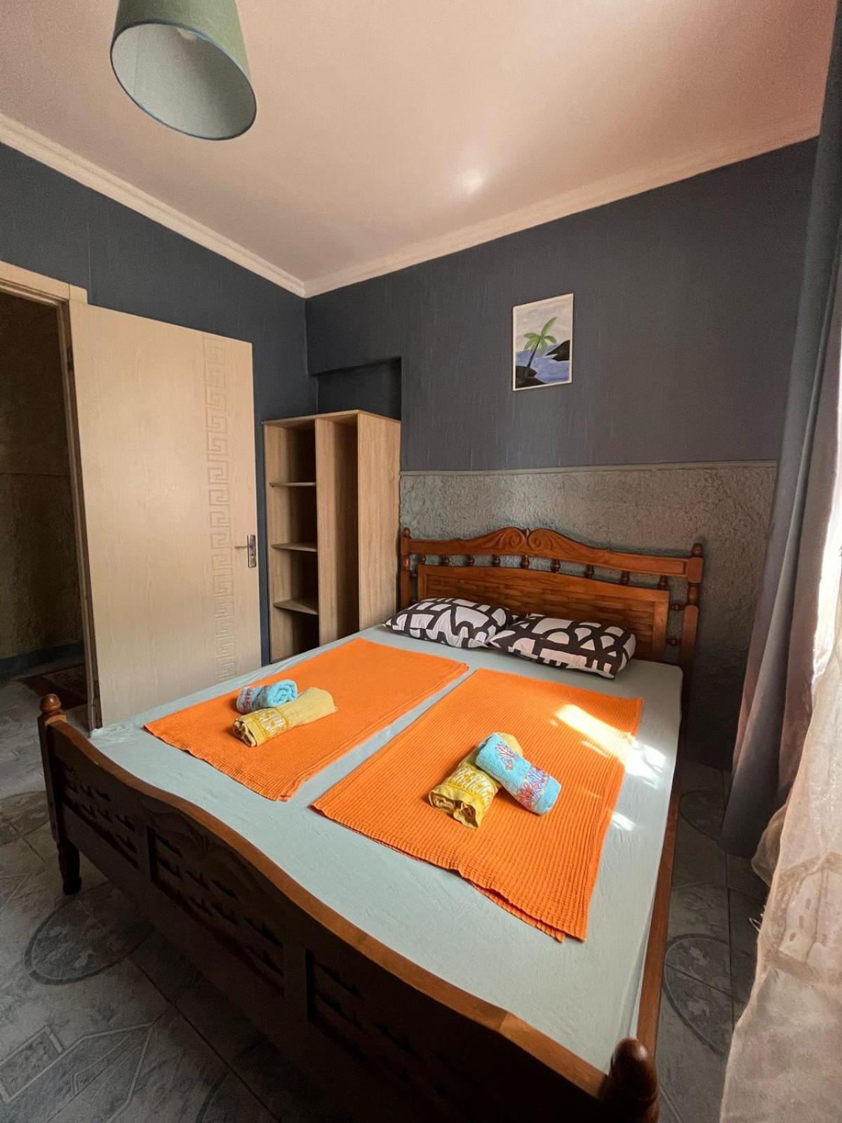 Guest House Barbi Batumi Exterior photo
