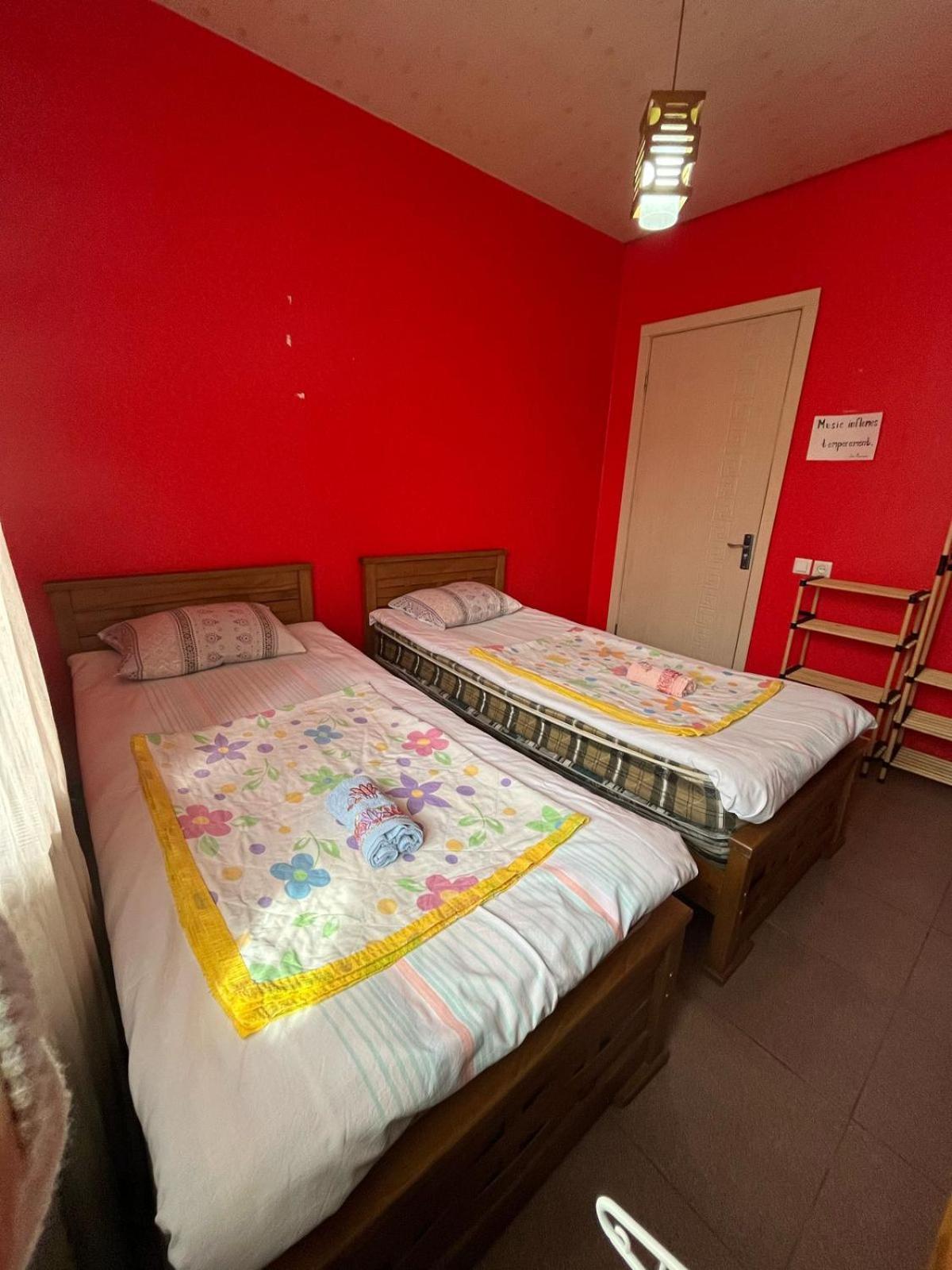 Guest House Barbi Batumi Exterior photo